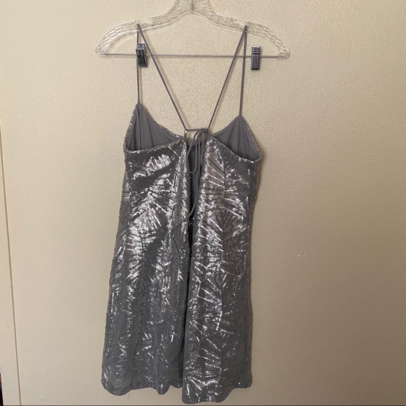 FLASH SALE ‼️ Dress the Population Kimberly Dress - Picture 7 of 7